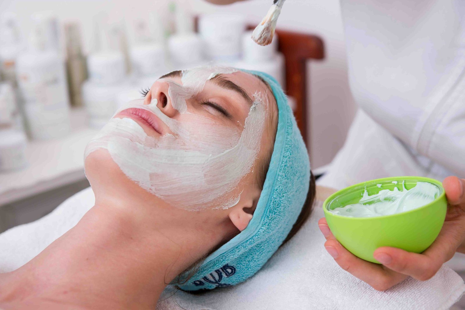 All beauty services in one beauty salon in Guwahati