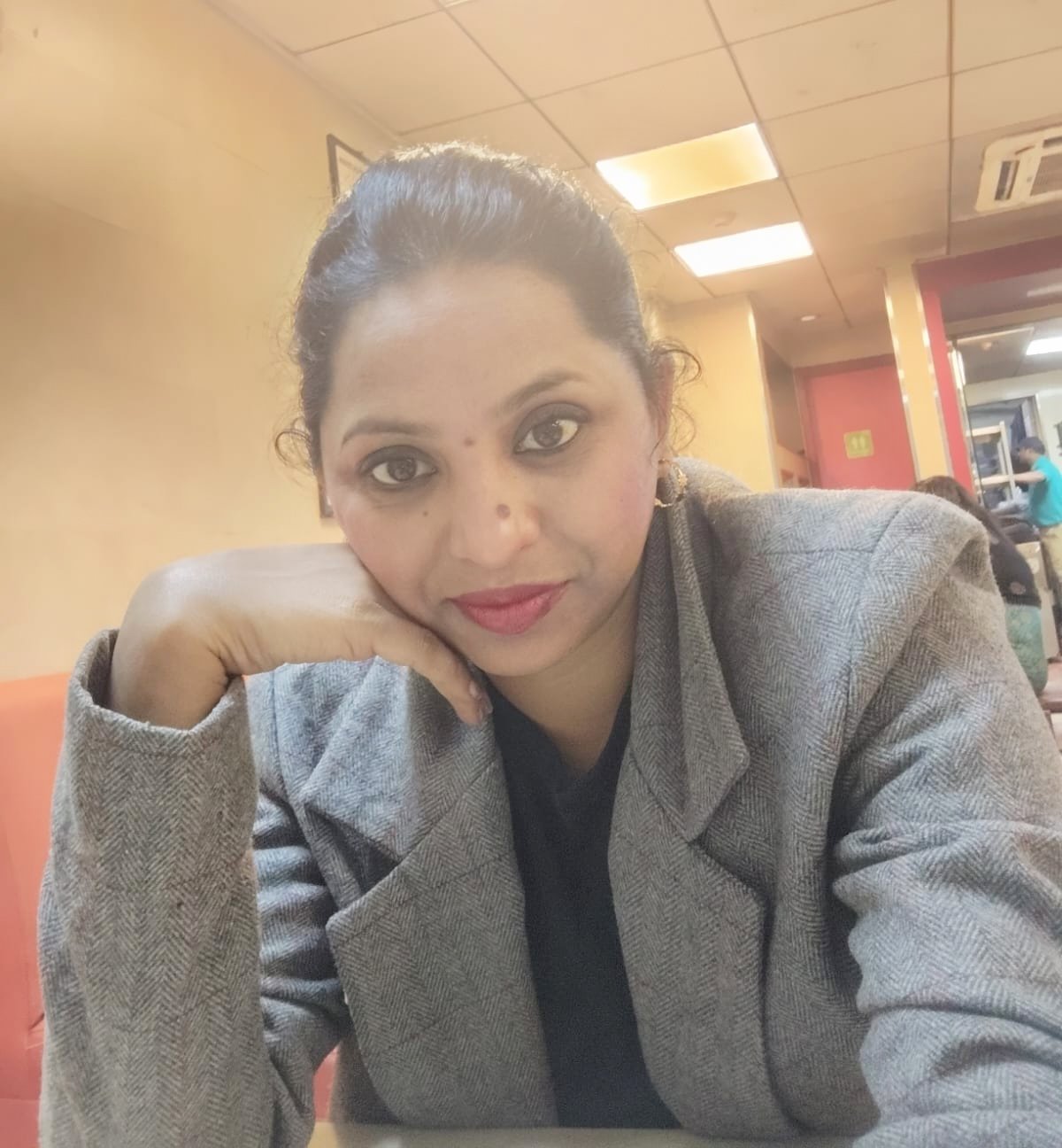 Bhaswati founder of Blossom Beauty Parlour Guwahati